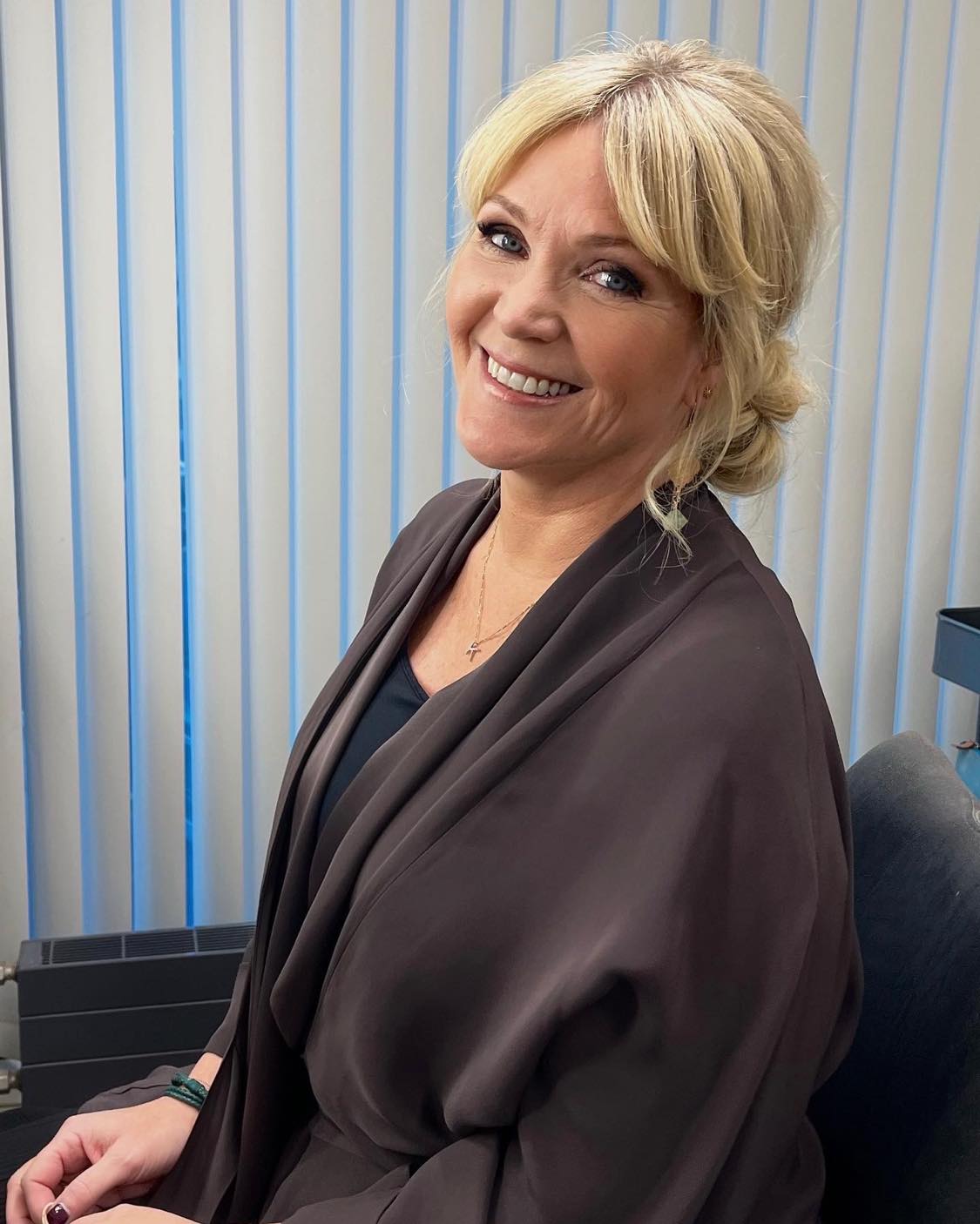 Hår- och makeupstyling för kamera